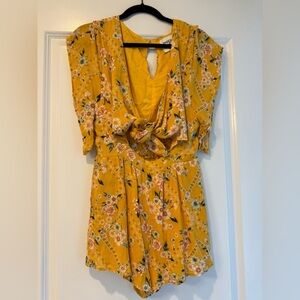 Paper Heart Tied Yellow Floral Romper Size 8